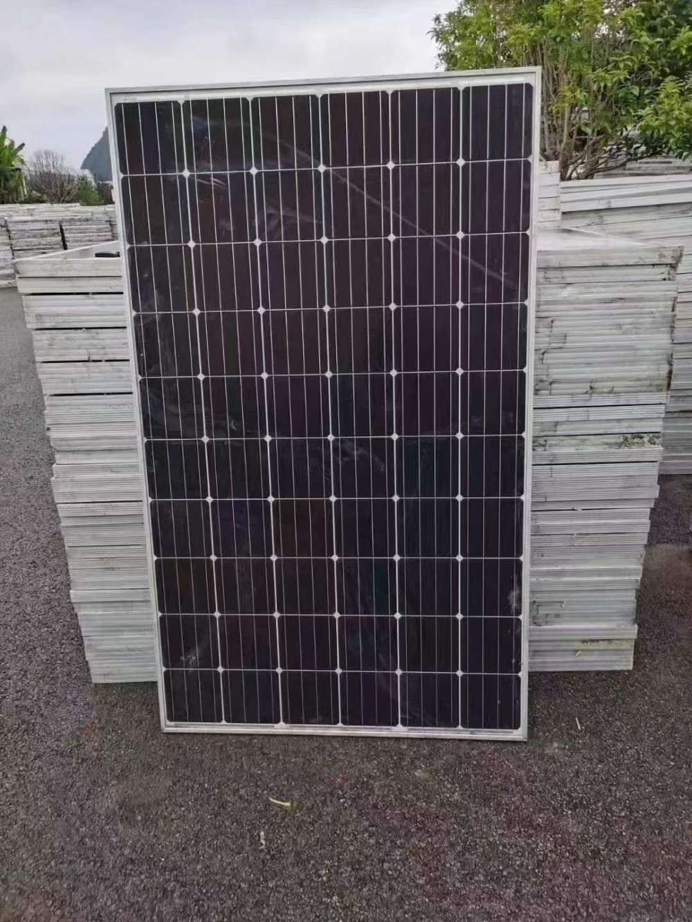 旧太阳能板 英利280W285W拆卸单晶二手太阳能板