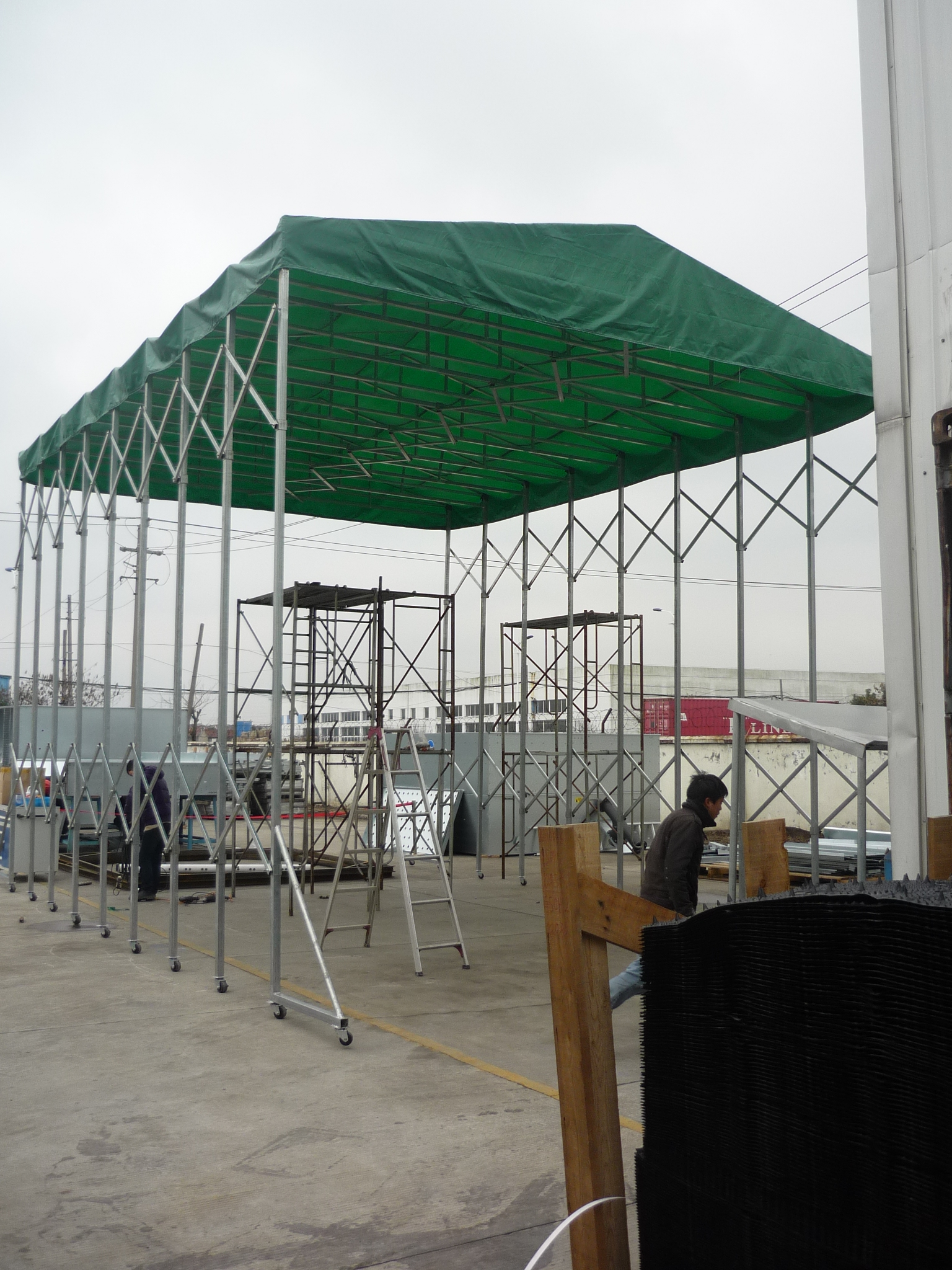 苏州伸缩推拉篷展会销售临时雨篷遥控式自动伸缩雨棚电动车停车推拉棚