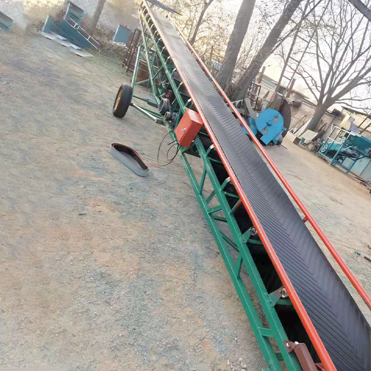 伟祥出售 移动输送机 移动皮带输送机 装卸货用输送机 质量放心