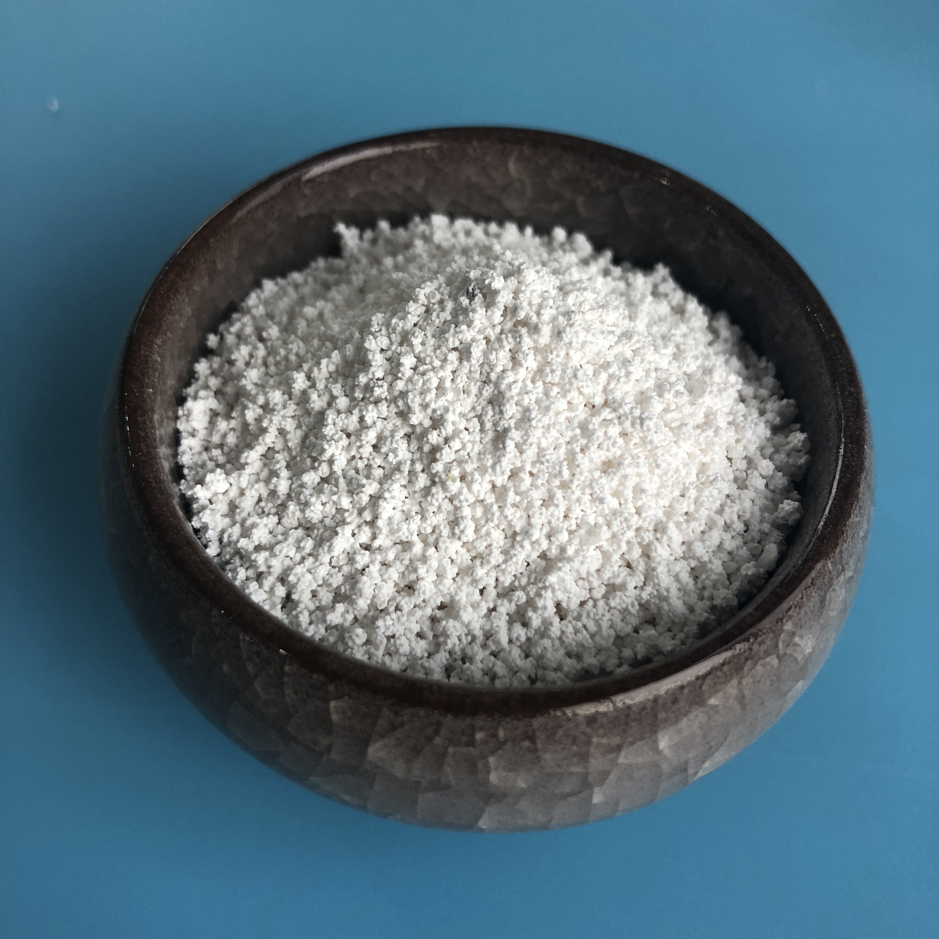 供应工业级氯化钙 融雪剂用无水氯化钙 干燥剂用刺球状氯化钙 