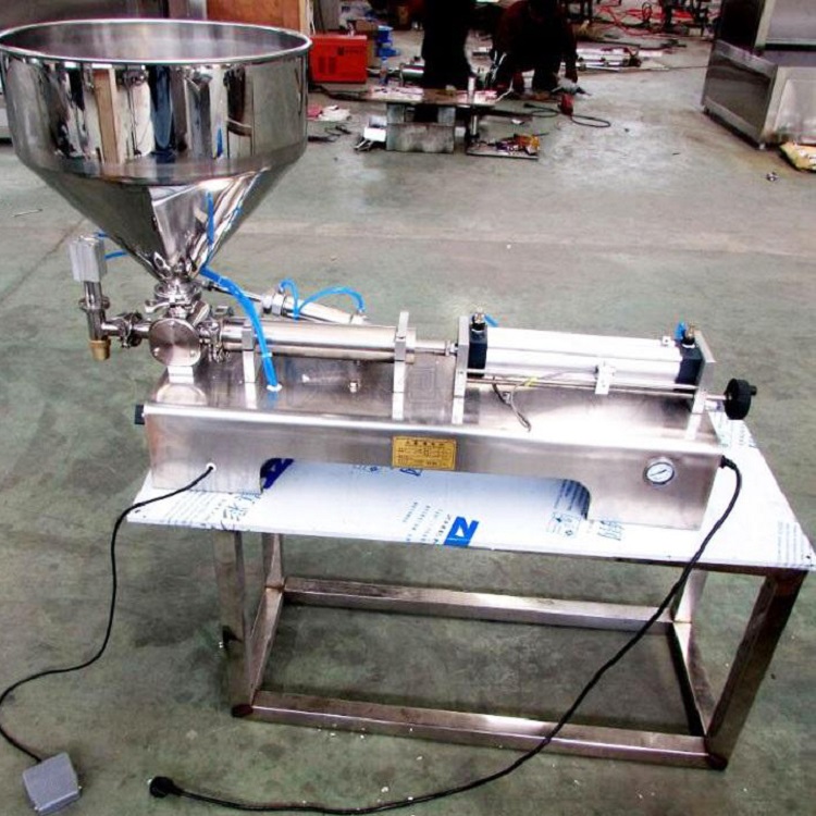 灌装机  膏体灌装机厂家  全新卧式设计，轻巧方便