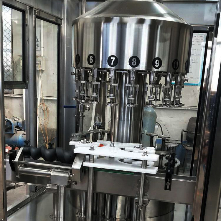 半自动灌装机  液体灌装机厂家  全新卧式设计，轻巧方便