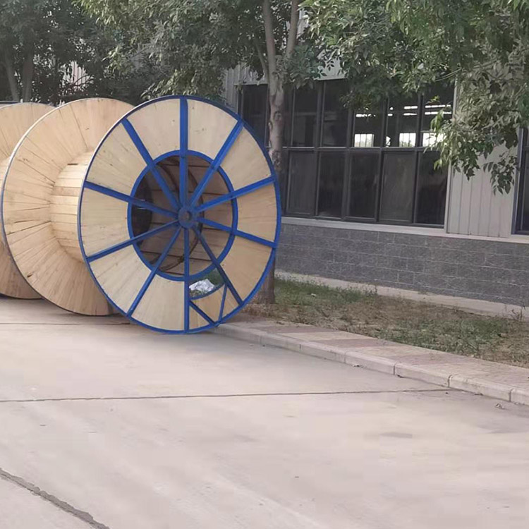 可定制 多尺寸卷线轴 电缆轴盘 生产铁木缠绕轴盘