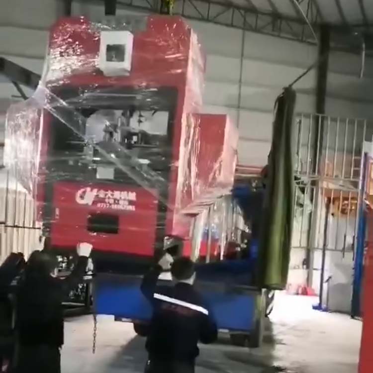 定制型大方管3面冲孔专用机器