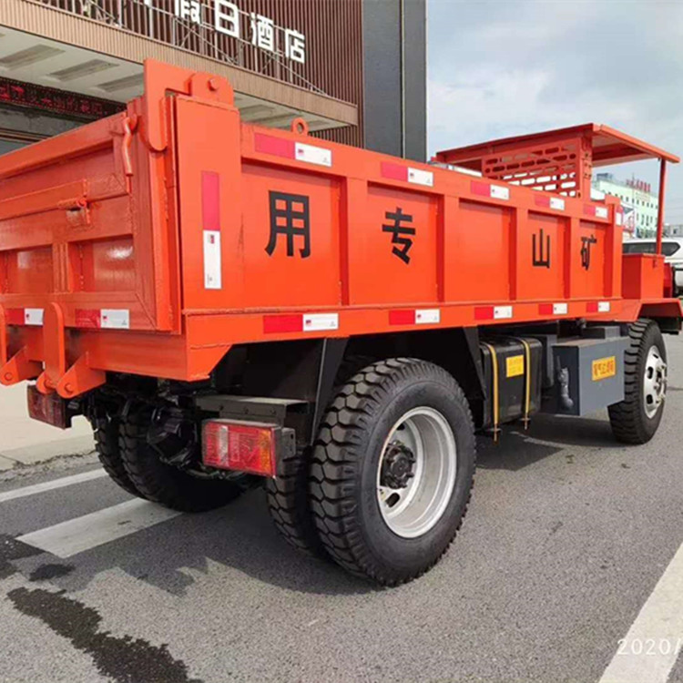 潍坊长期供应自卸运输车     自卸运输车可定制