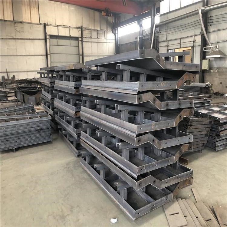 致宏 防撞墙模具 高速公路防撞墙模具 发货快