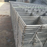 镀锌铁丝网片 建筑网格加粗网 电焊接钢丝围网