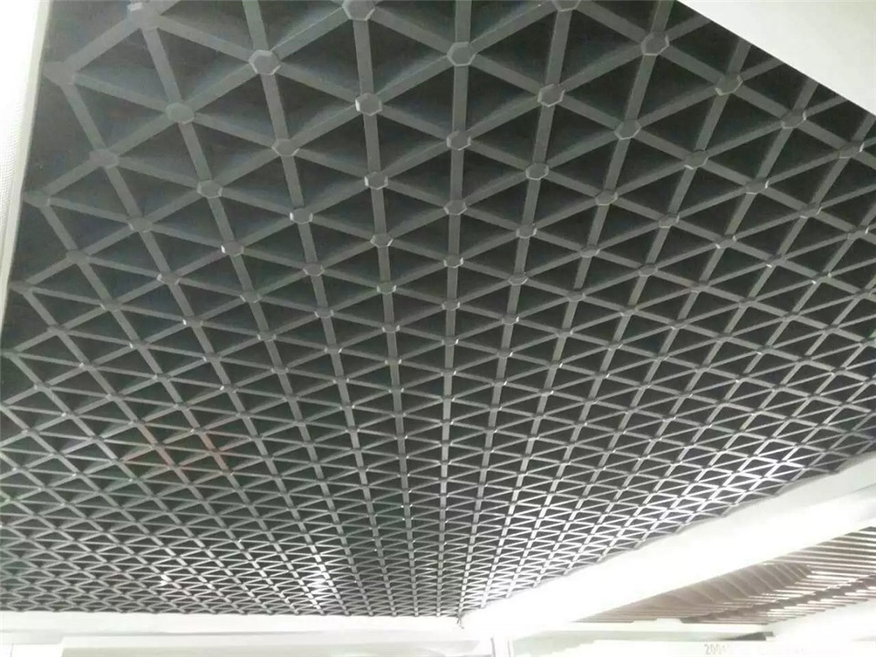 铝方通格栅天花装饰  镂空冲孔铝板吊顶装饰定制