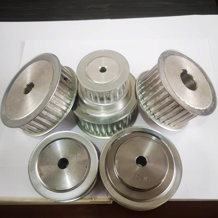 生产出售 工业齿轮 花键齿轮轴 传动机械齿轮 铁制齿轮 规格多样