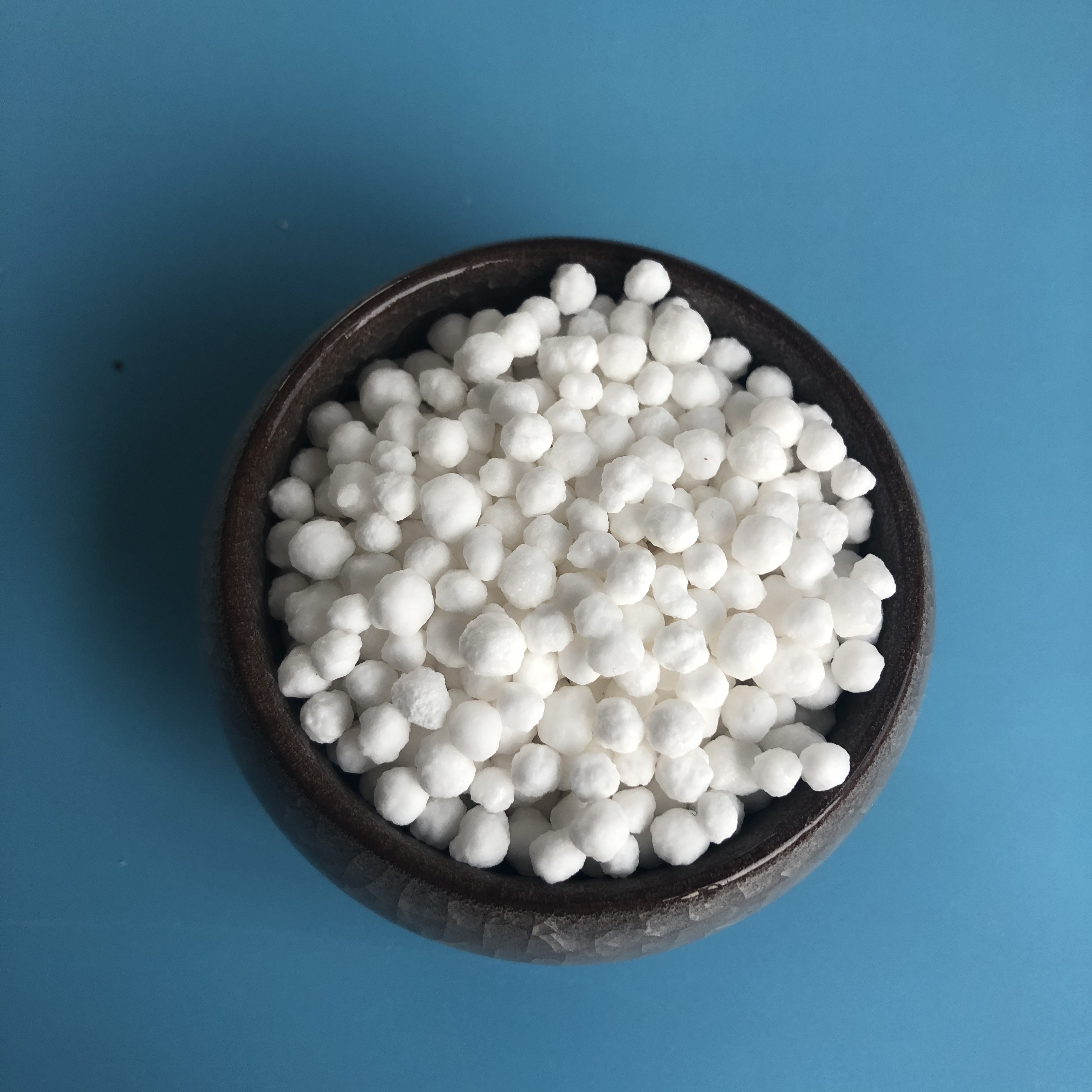 现货供应工业级氯化钙 74含量干燥剂用氯化钙球 融雪剂用氯化钙