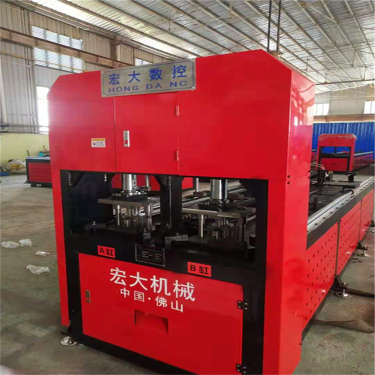 安徽芜湖双排孔货架自动冲孔机 铁方管全自动打孔机厂家+详细解读宏大机械