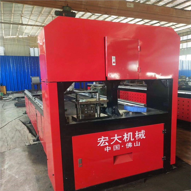 香港门头沟便利店货架自动送料机 立柱货架数控冲床全新报价宏大机械