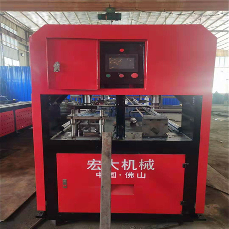 山东威海商超货架自动送料机 方管自动冲床一分钟可以冲多少孔宏大机械