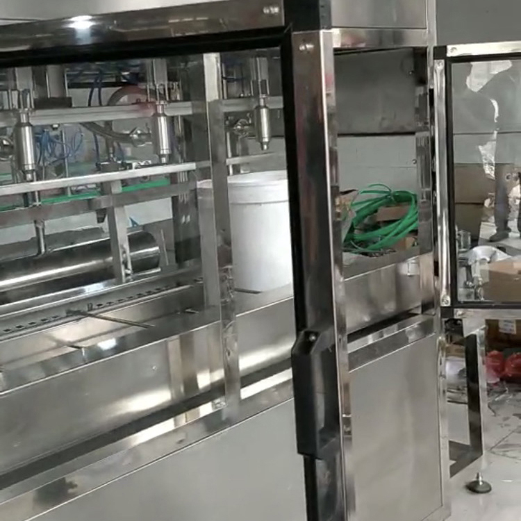 九巧洗化用品灌装机  自动定量液体灌装机  定量连续可调计量误差小