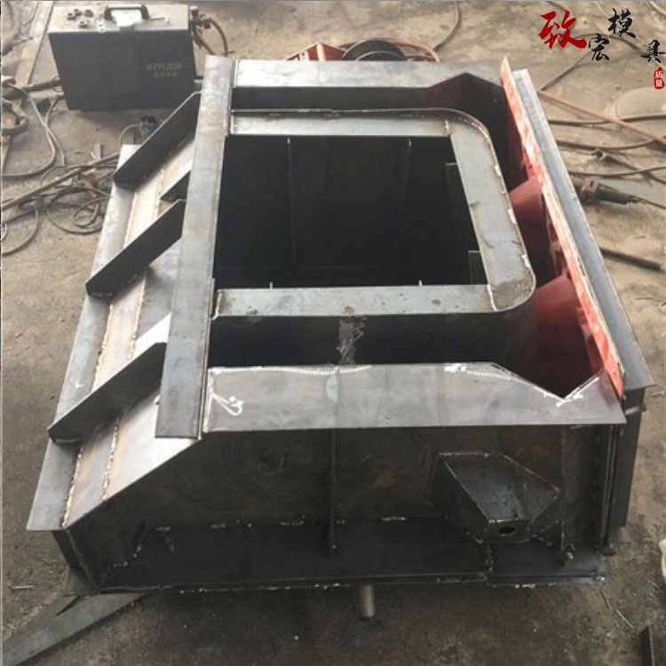 定制致宏阶梯式生态砌块模具 阶梯生态护坡模具 河道阶梯式生态砌块模具