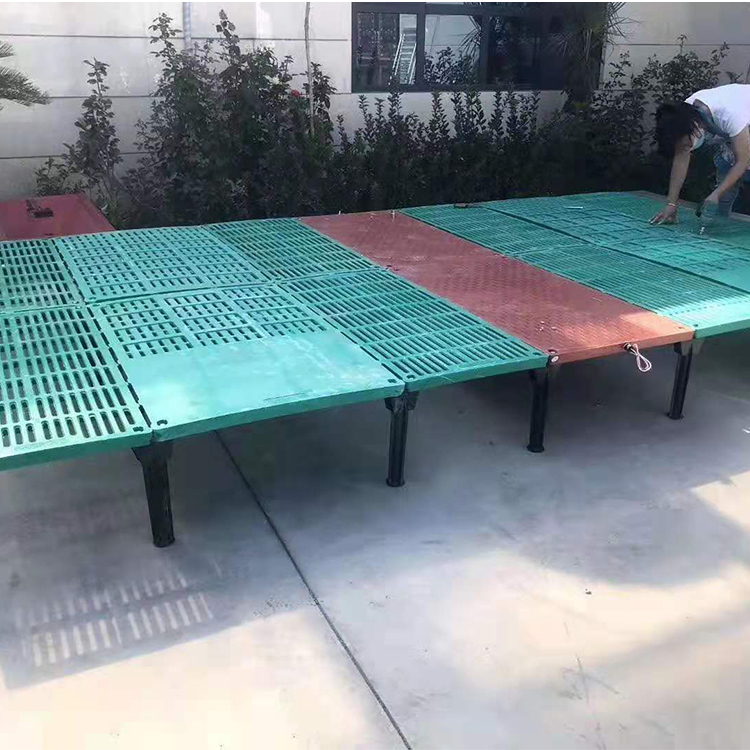 围栏仔猪用保育床 加厚复合板保育床 双窝小猪保育床 金福临畜牧生产供应