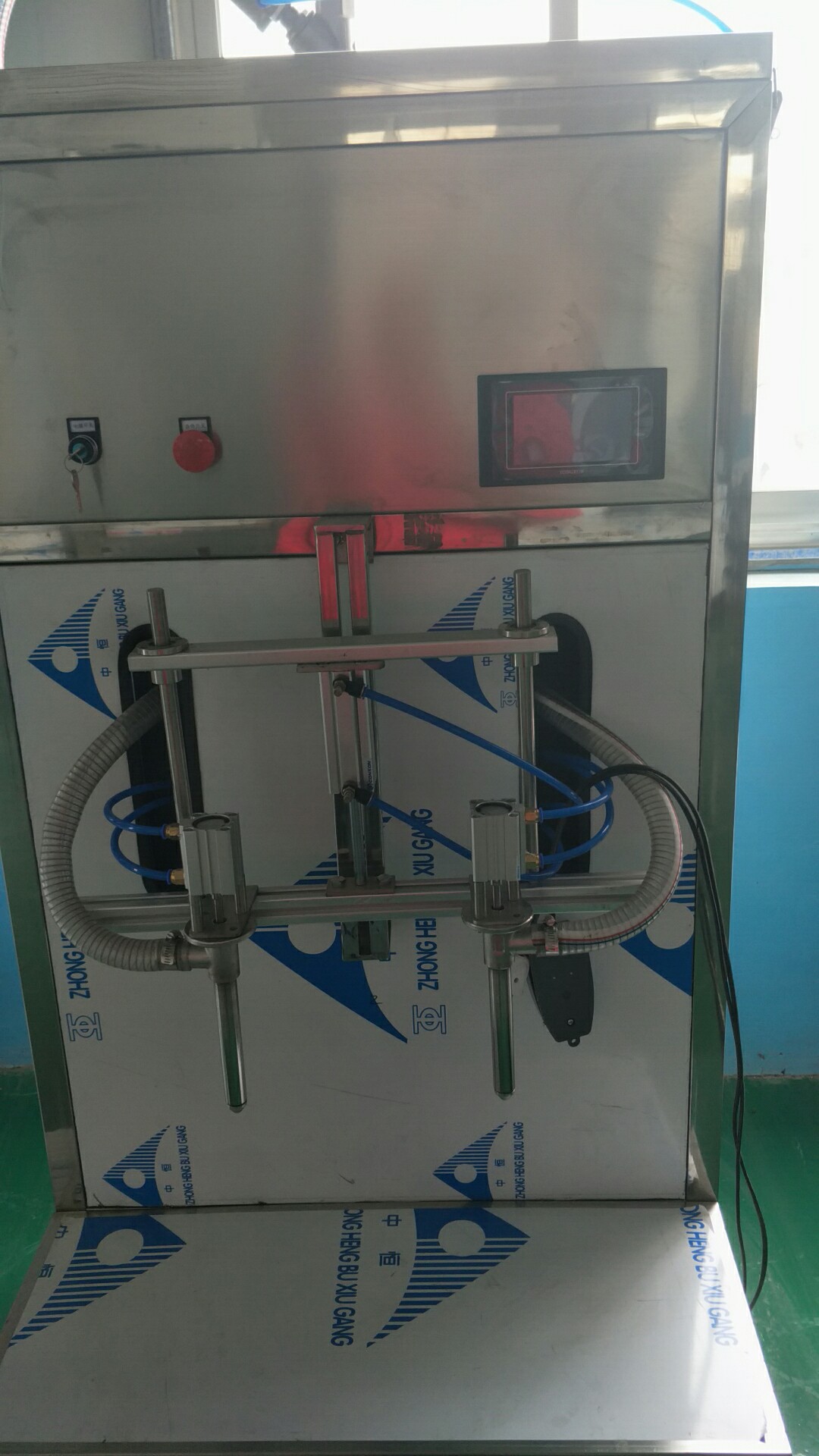 半自动灌装机  双头液体肥料灌装机 液体类灌装设备