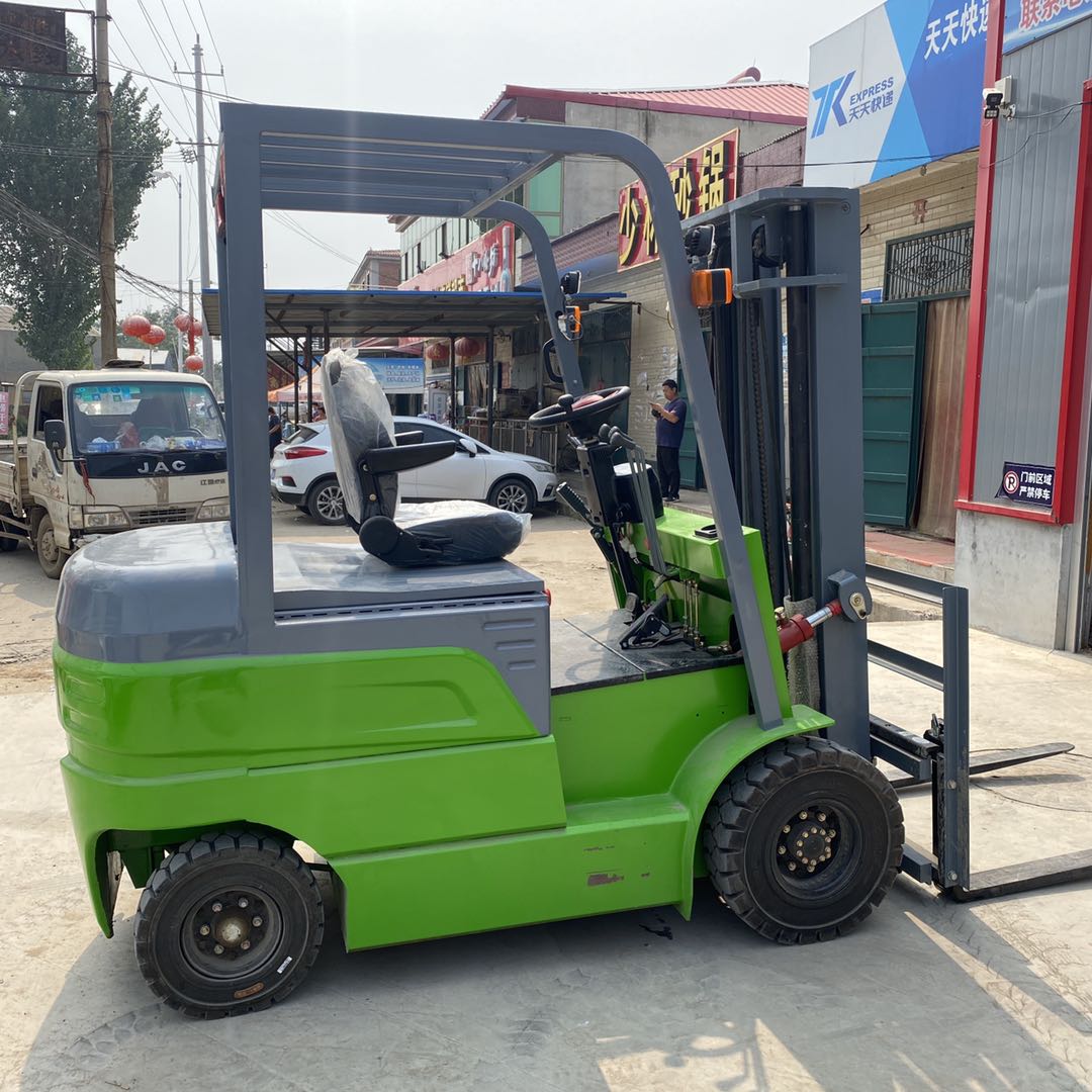 山东发货 3吨新能源电动堆高车 全电动堆高车叉车 方便实用