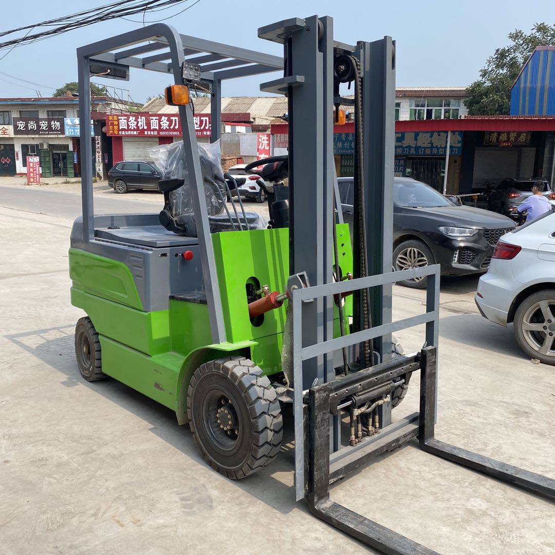 菏泽搬运堆高车电动叉车 顺坤电动叉车厂家 山东电动堆高车