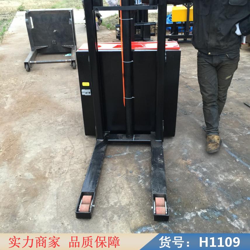 宏胜手堆车全电动液压升高车 全封闭电动轮四车 大型搬运车货号H1109