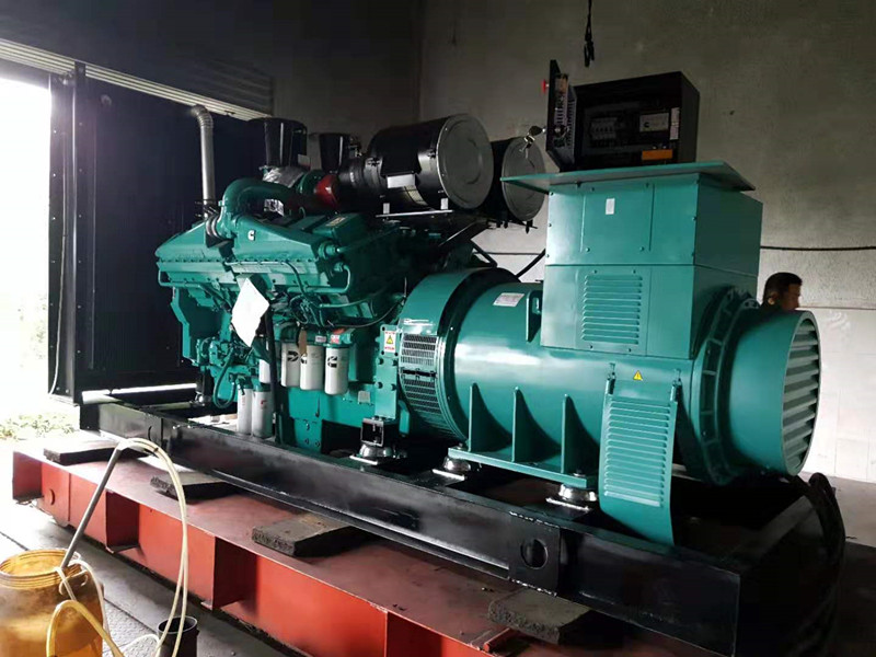 开架式康明斯500KW柴油发电机厂家直销