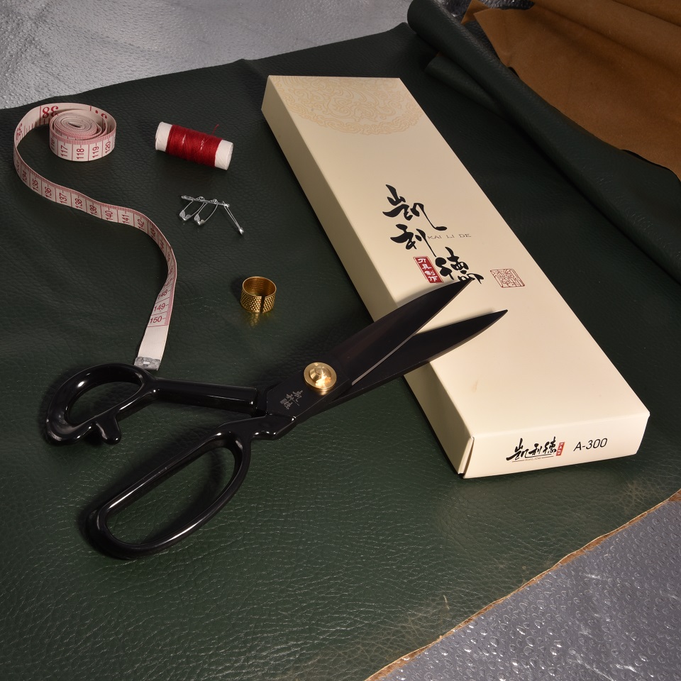 工厂剪裁用缝纫剪  缝纫剪生产制造  高频淬火.刀头硬度合理适中