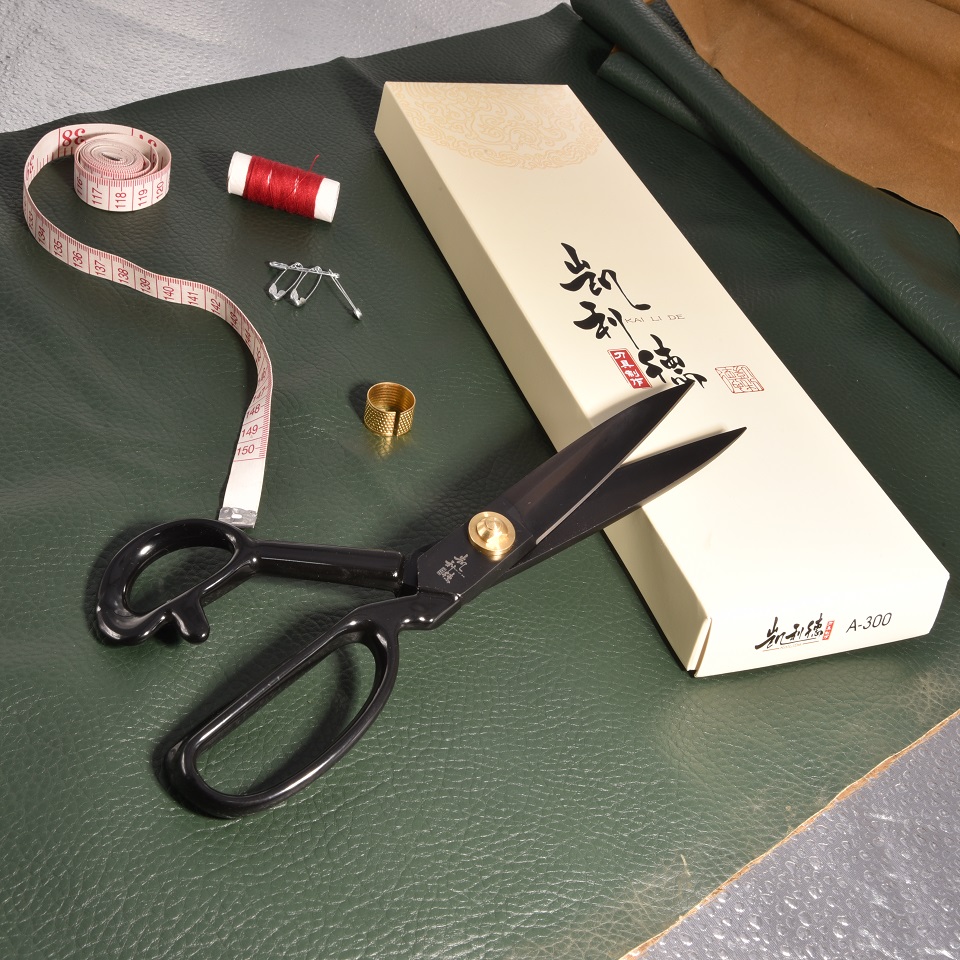 凯利德缝纫剪  缝纫剪厂家  剪把浸塑处理.手感更加舒适