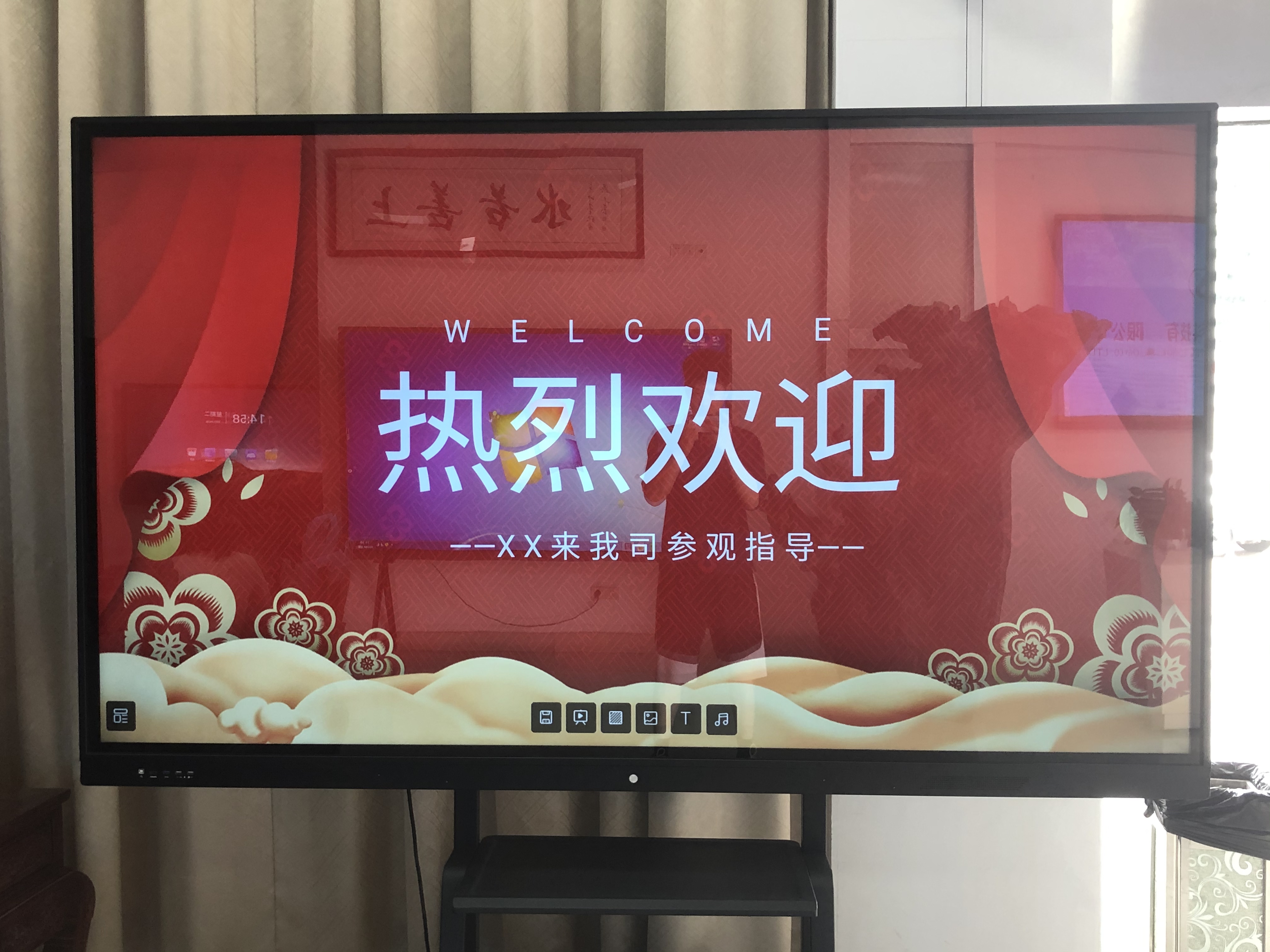 广州租赁100寸86寸75寸商用液晶电视价格会议一体机价格