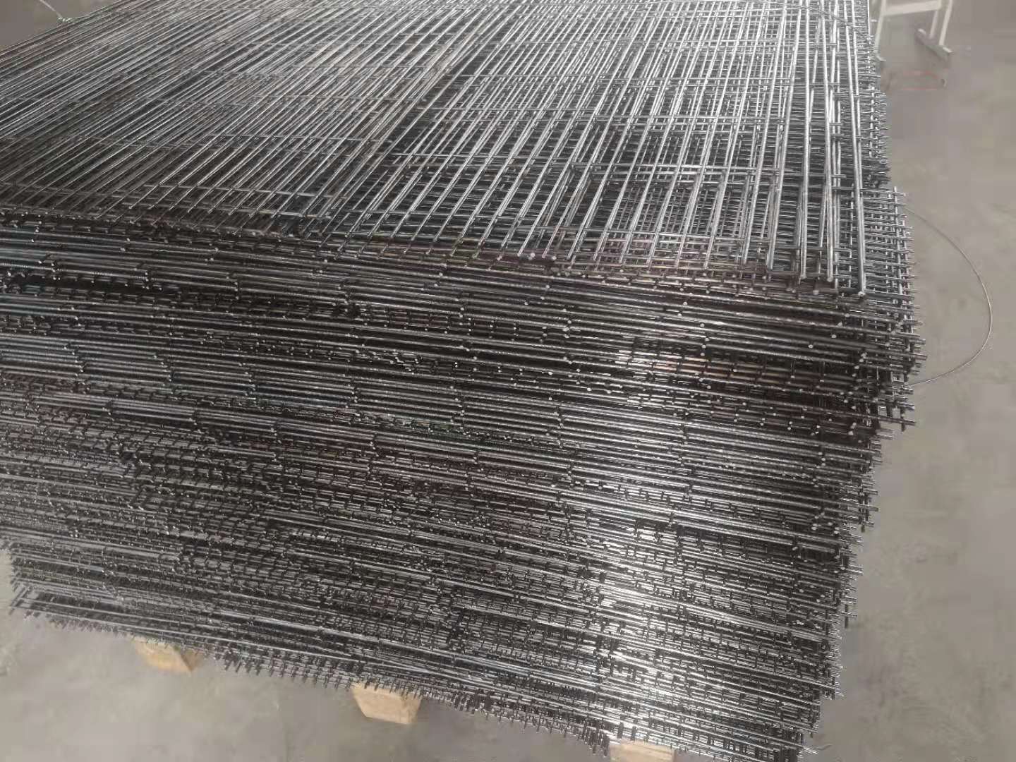 鸡舍养殖笼具 大层蛋鸡设备  肉鸡设备批发