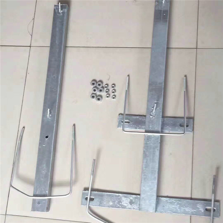 飞腾丝网 铁艺立柱 商场立柱 欢迎选购