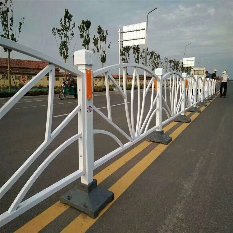 景冠出售  道路护栏  公路护栏  道路防护栏订购