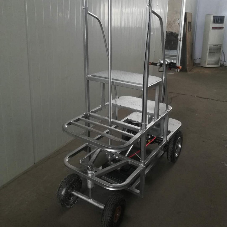 宏宇   鸡舍观察车   噪音低，制动性能好