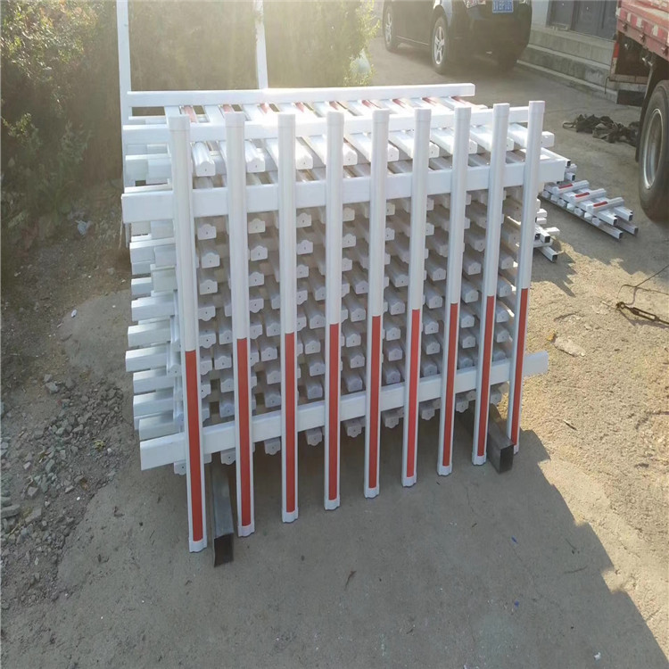 济南PVC道路护栏  PVC护栏  PVC栏杆