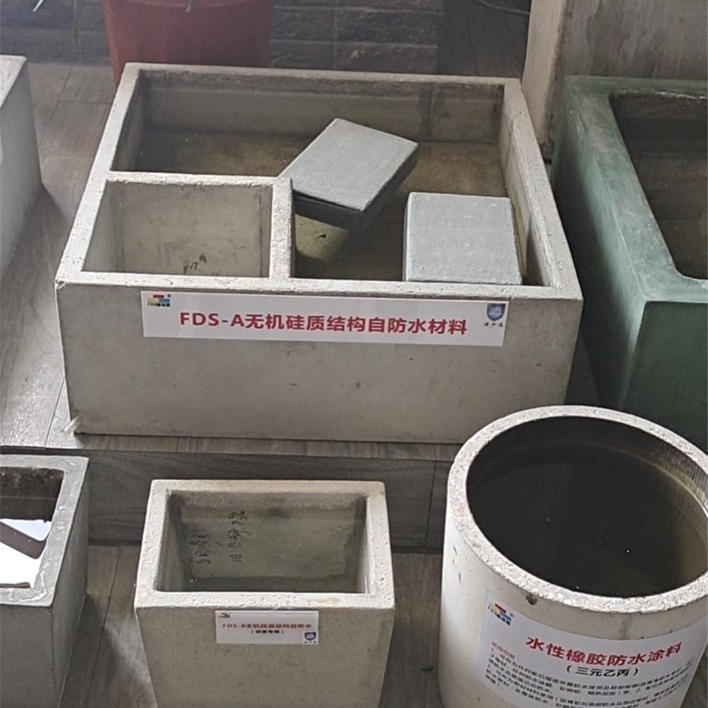 上海水性橡胶防水涂料 福地斯 佛山屋面外露专用防水涂料 耐磨耐候性能优异
