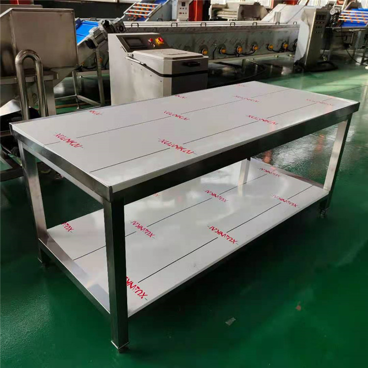 食品级304不锈钢操作台 可定制款鱿鱼穿串台子 肉串穿制加工平台美康食品机械