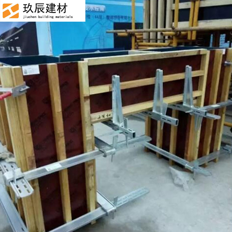 厂家定制 新型建筑房梁加固件梁夹具 锁梁扣 紧固件方柱扣梁夹具