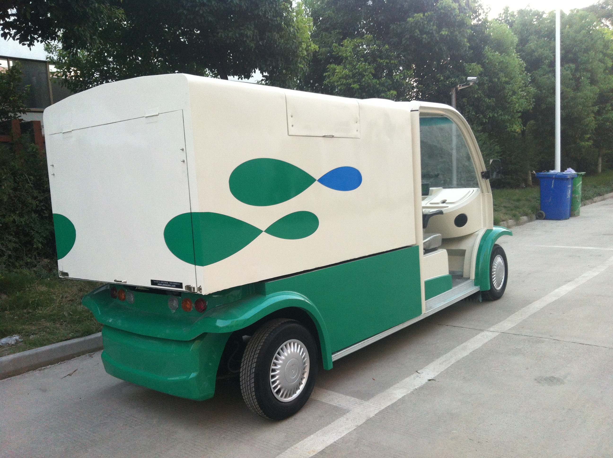 垃圾清运车