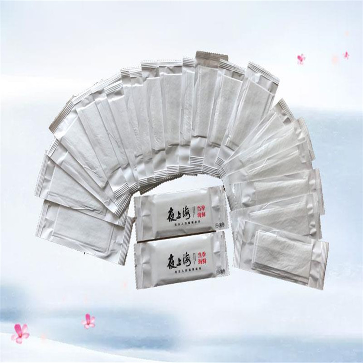 北京常年加工便携式宝宝湿巾     便携式宝宝湿巾尺寸订做