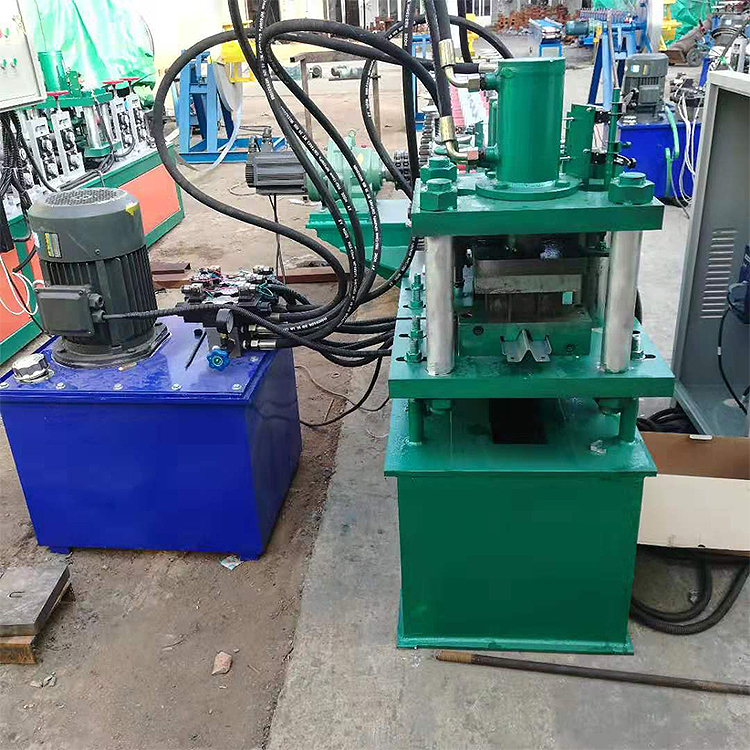 鸡笼挡粪板成型机 鸡笼立柱成型机 鸡笼梁成型机鸡笼拖网辊成型机