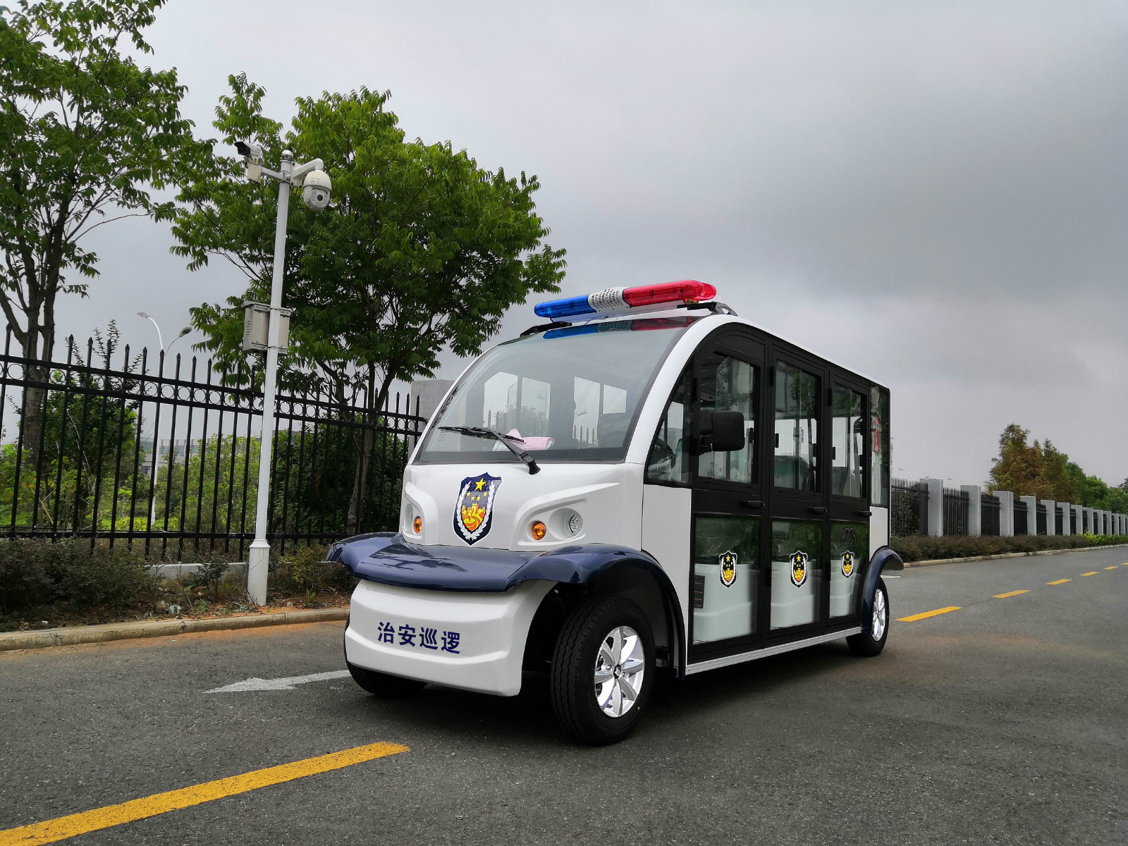 轿车型巡逻警车 轿车型巡逻警车