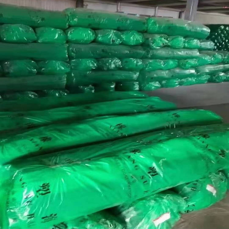 河南橡塑保温棉 厂家直销复合加厚橡塑 量大生产接单子中