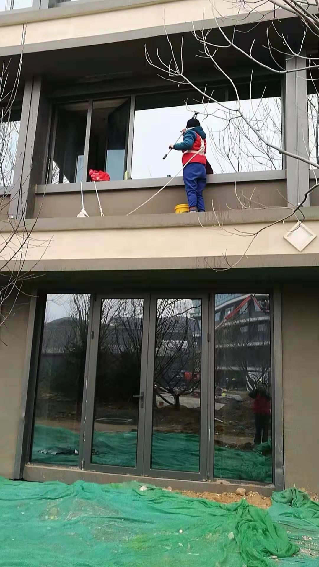 专业玻璃清洗公司 玻璃清洗价格 玻璃清洗服务 价格便宜