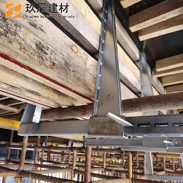 可调式横梁夹具 梁模板木工梁底夹具 横梁加固件 新型梁夹具 及时发货