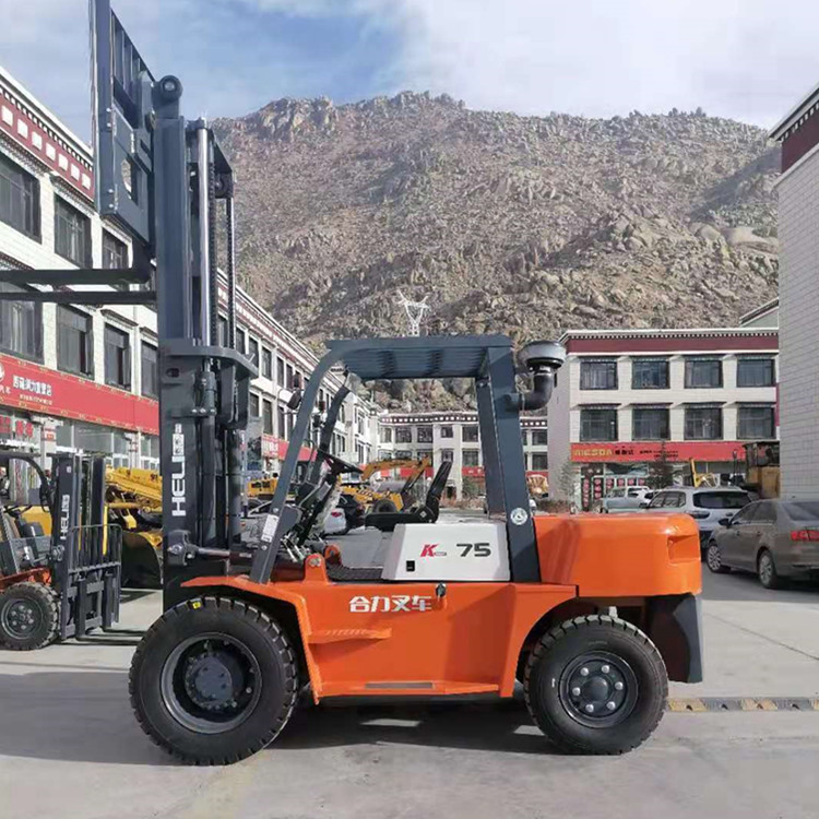 长期出售座驾式叉车  7.5吨工业用内燃叉车   欢迎选购