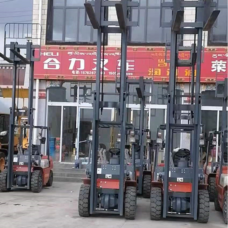 金霖汇销售多功能四驱越野叉车   大5吨内燃叉车  档线挂挡换挡方便