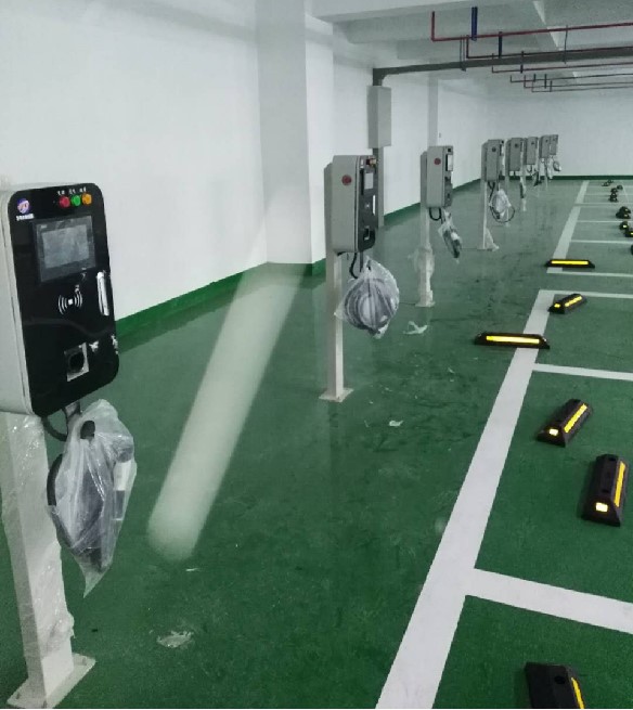 7KW交流立柱式充电桩  