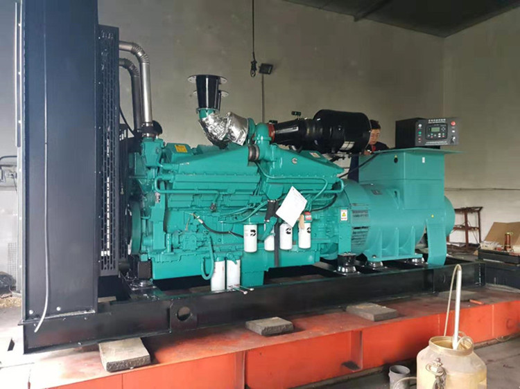 生产厂家-220KW康明斯柴油发电机组 配置丰富可按需定制