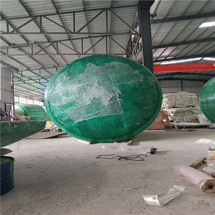 厂家生产污水处理设备池 地埋式缠绕化粪池 定制大小玻璃钢化粪池