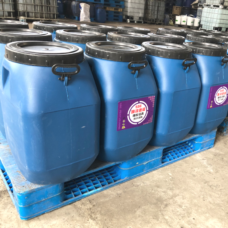 施工简单喷涂机喷涂施工 喷涂速凝橡胶沥青防水涂料 厂家批发零售