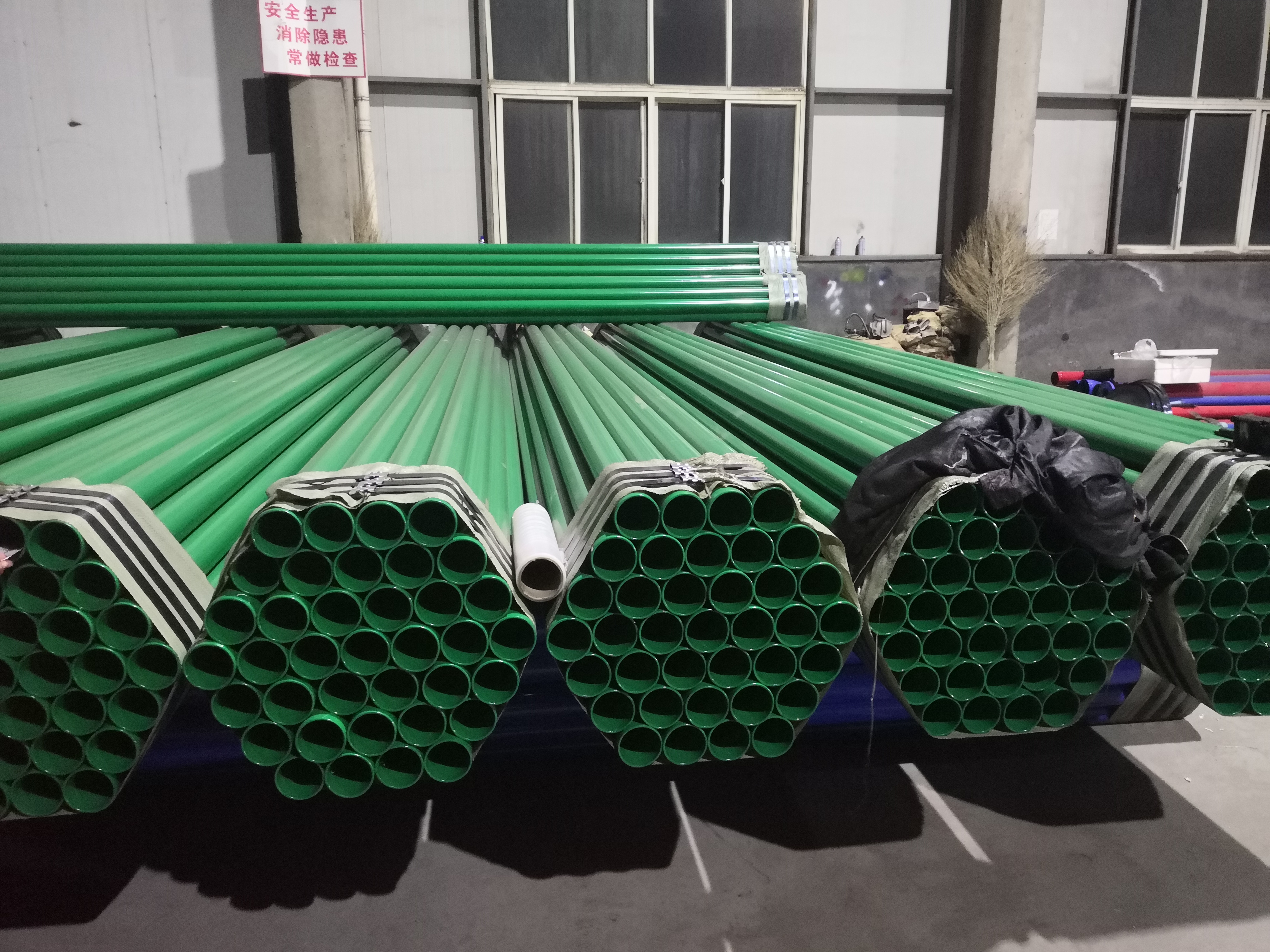 消防给水涂塑复合钢管 红色消防涂塑钢管 洋涌管道现货批发 采用优良材质